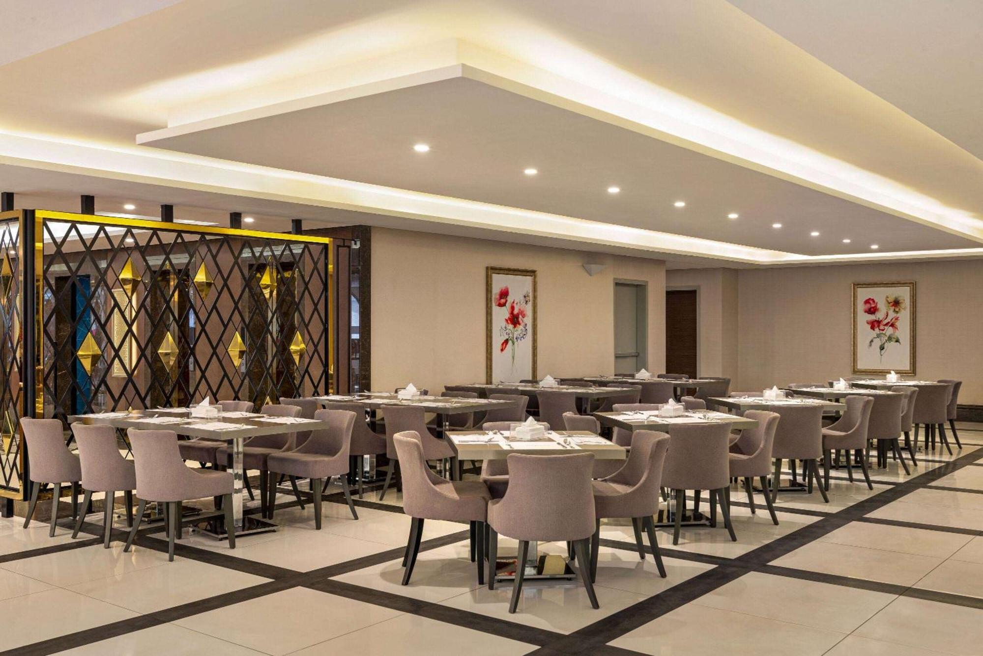 Ramada By Wyndham Makkah Zad Al Tayseer Mekke Dış mekan fotoğraf